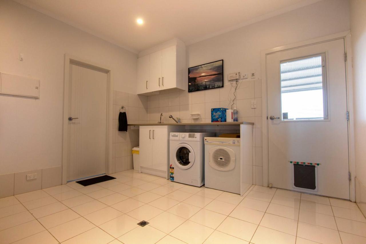 Coorong Island Retreat - Farm Stay At Pet Friendly Property Meningie Luaran gambar