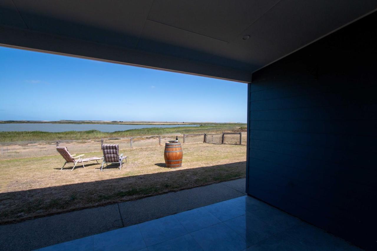 Coorong Island Retreat - Farm Stay At Pet Friendly Property Meningie Luaran gambar