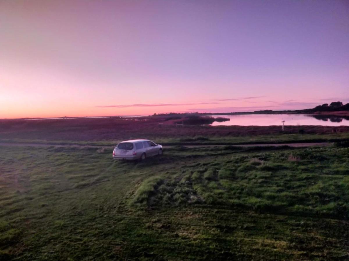 Coorong Island Retreat - Farm Stay At Pet Friendly Property Meningie Luaran gambar